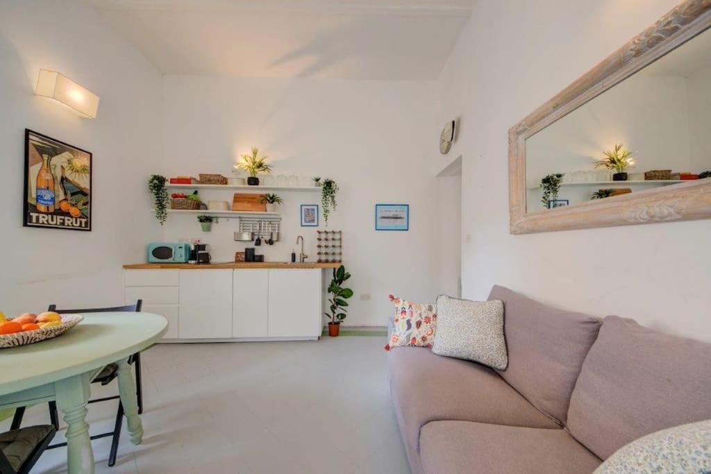 Traditional Maltese Town House In Floriana Exterior foto
